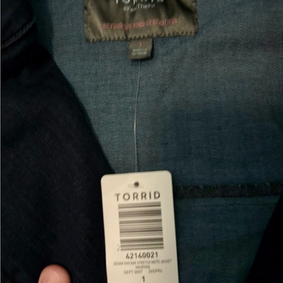Torrid Moto Jean Jacket with Metal Zipper Details - Picture 3 of 3